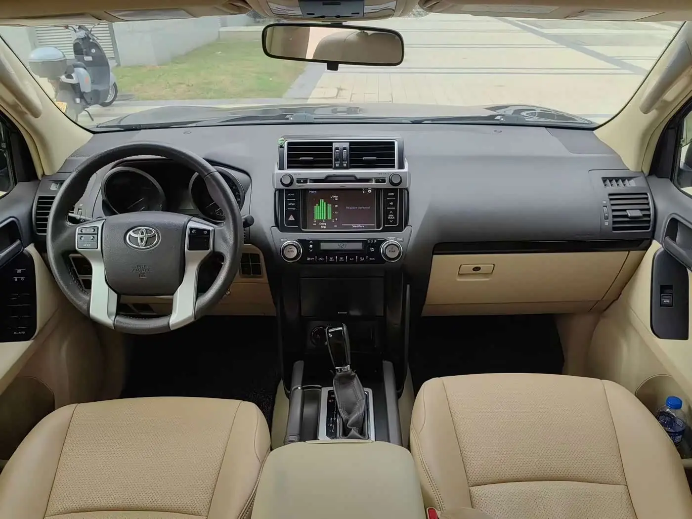 Toyota Prado 2016 — Photo 4/9