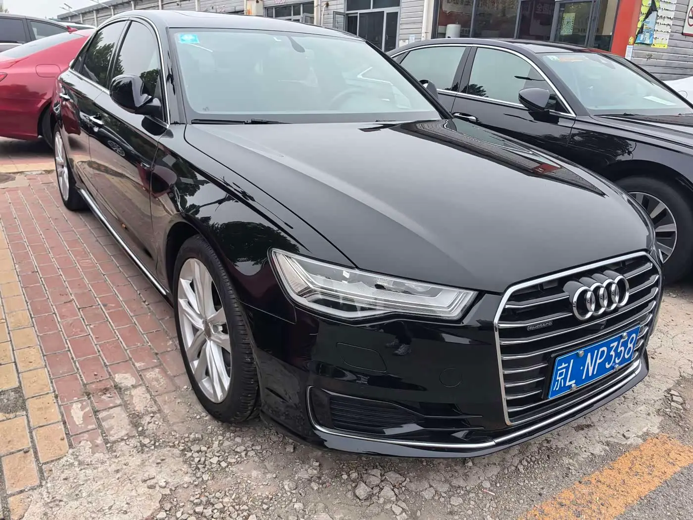 Audi A6L 2017 — Photo 4/14