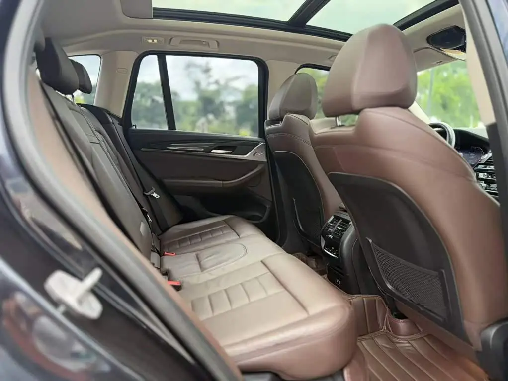BMW X3 2021 — Photo 19/20
