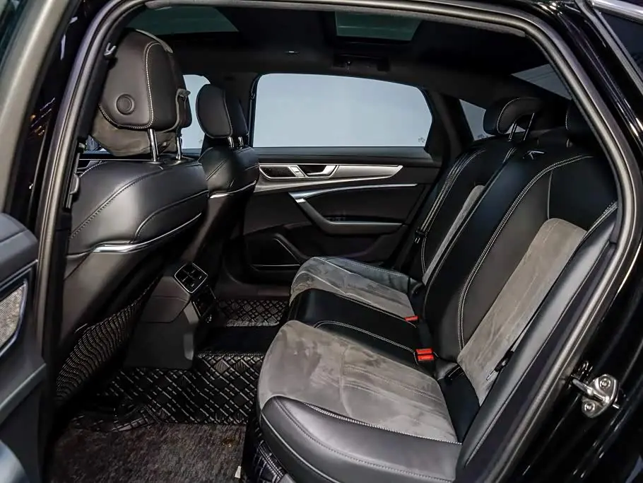 Audi A6L 2024 — Photo 10/20