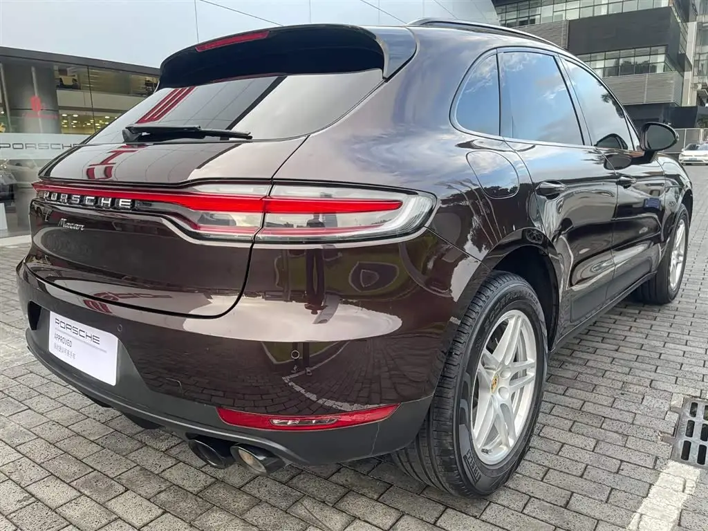 Porsche Macan 2021 — Фото 6/20