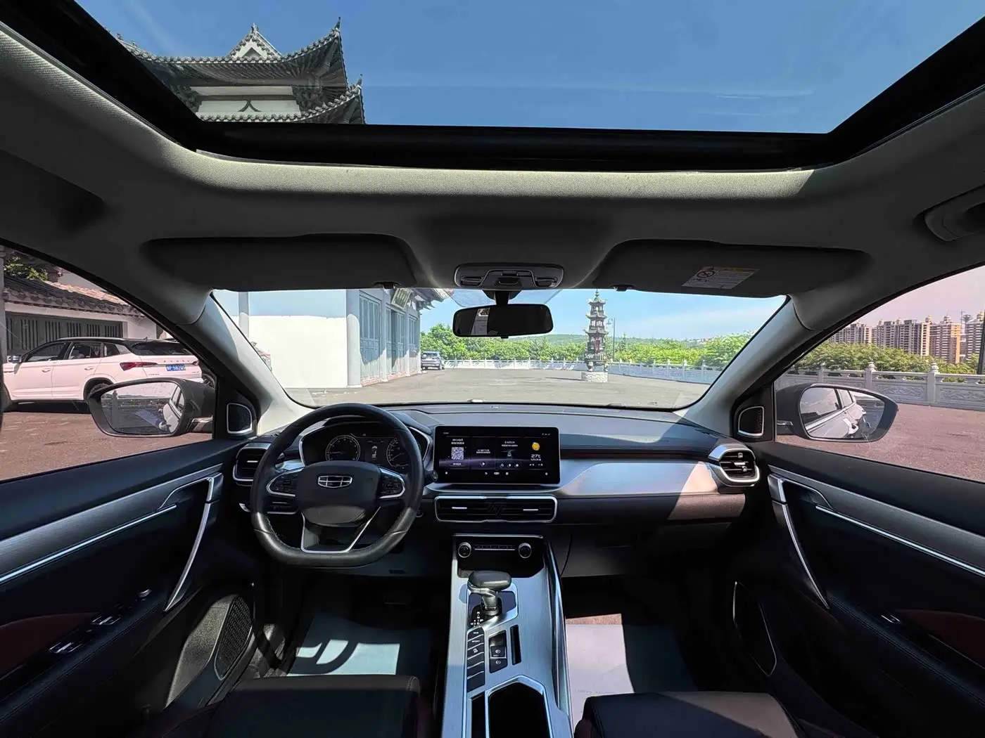 Geely Binyue 2022 — Photo 17/20