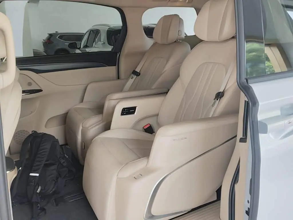 Buick GL8 New Energy 2025 — Photo 17/20