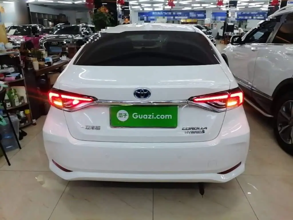 Toyota Corolla 2023 — Photo 6/20
