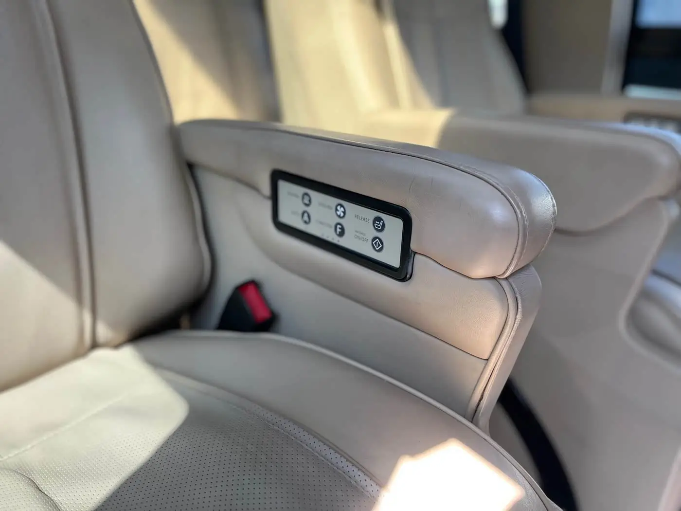 GMC Savana 2020 — Şəkil 17/20