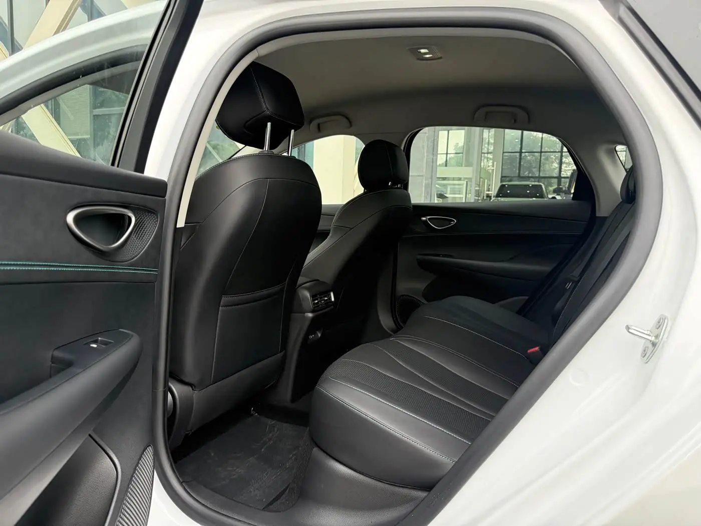 BYD Hai Bao 05 DM-i 2026 — Photo 5/19