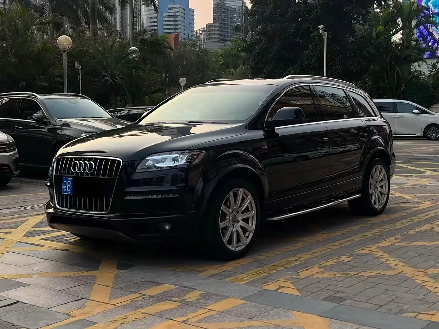 Audi Q7 2013 — Фото 1/20