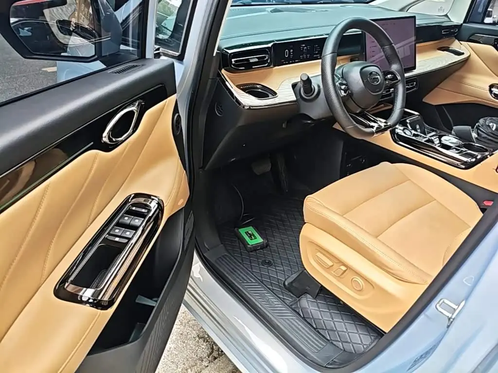 GAC Trumpchi Trumpchi E8 NEV 2025 — Şəkil 16/20