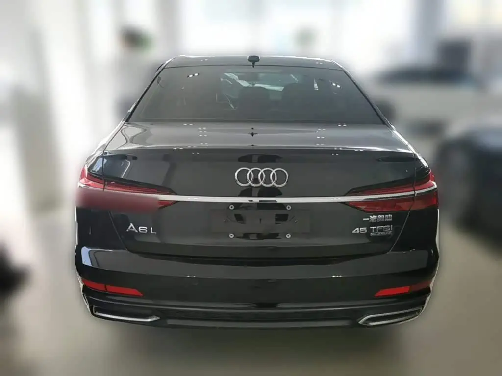 Audi A6L 2022 — Фото 7/19