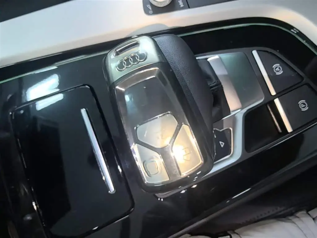 Audi A5 2023 — Photo 9/20