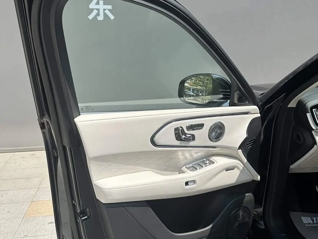 ZEEKR 8X 2026 — Photo 12/14