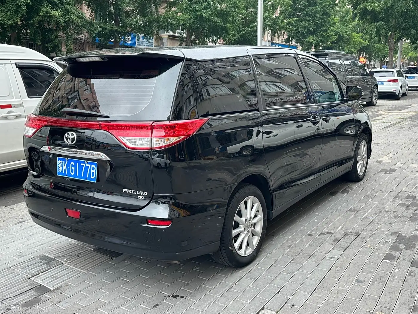 Toyota Previa 2018 — Photo 3/8