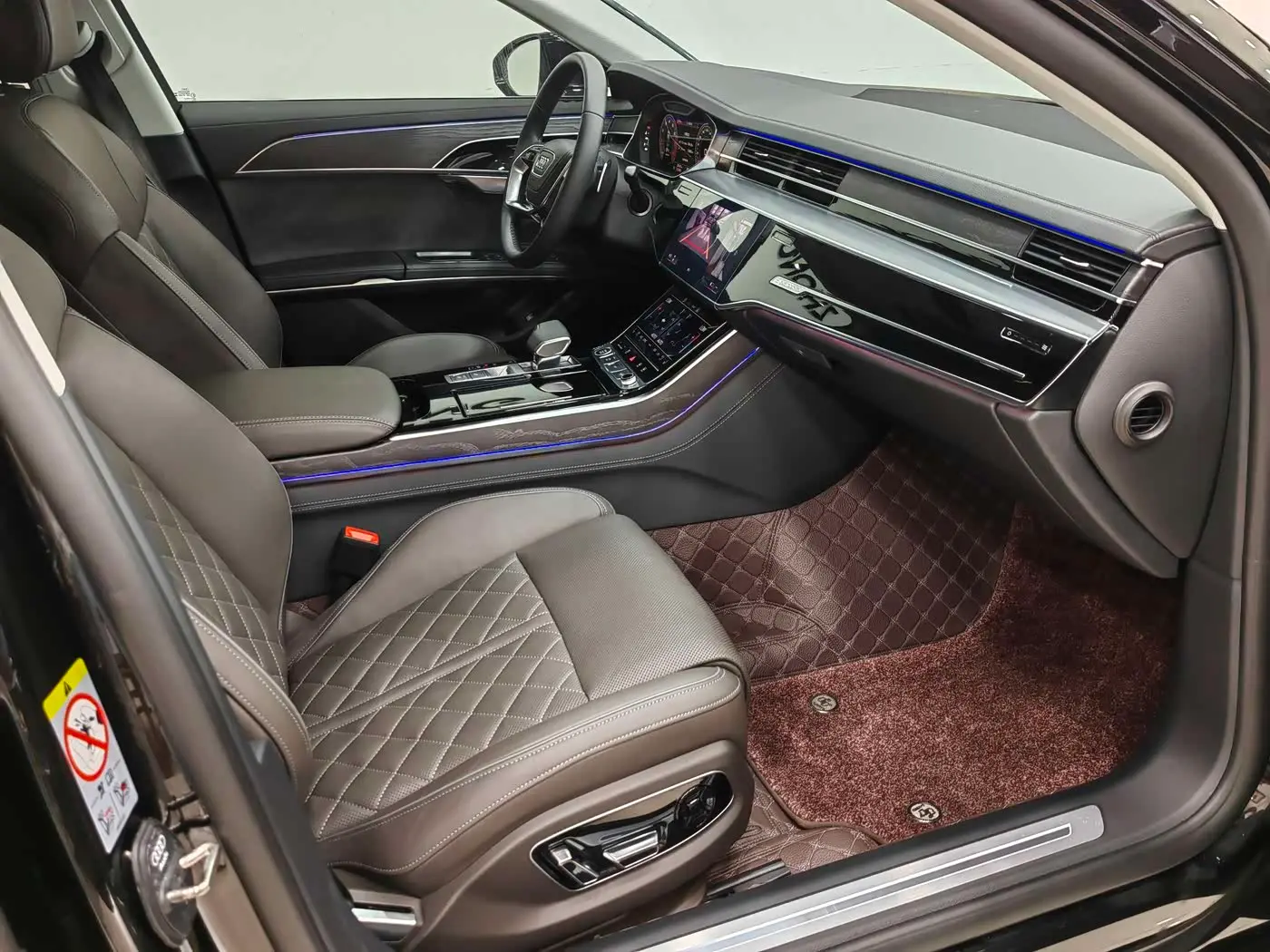 Audi A8 2025 — Photo 16/20