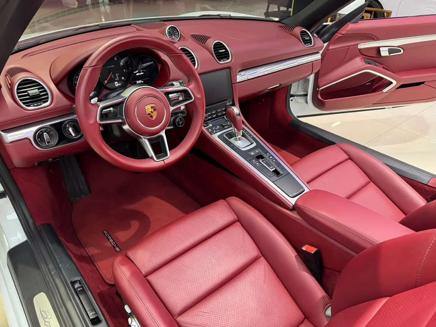 Porsche 718 2022 — Photo 4/15