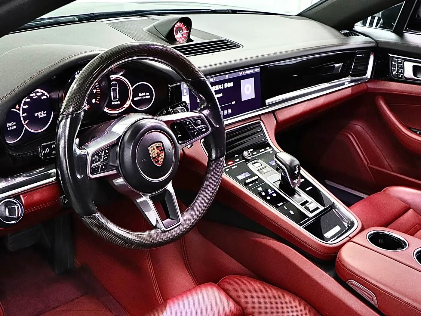 Porsche Panamera 2019 — Şəkil 11/20