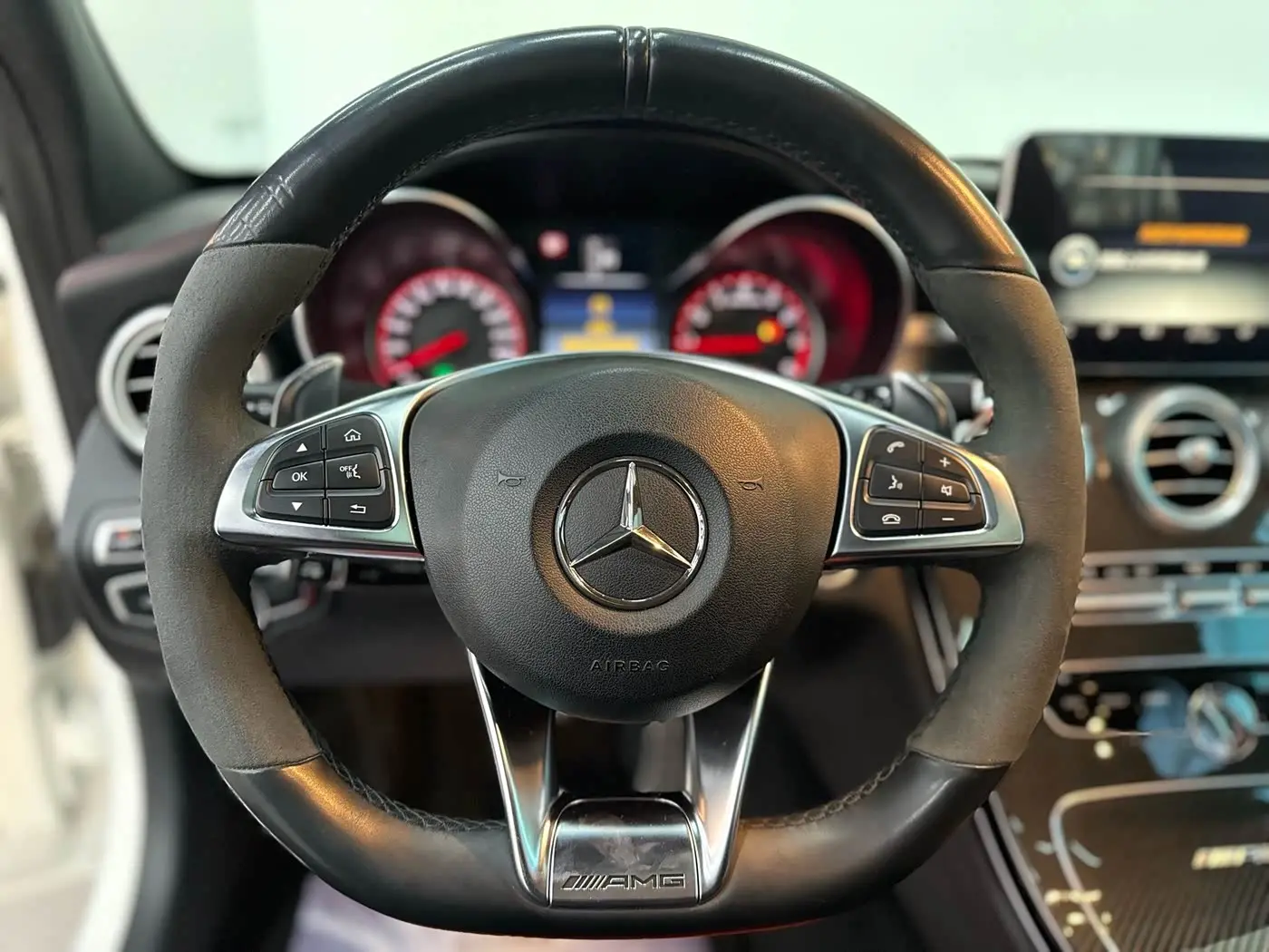 Mercedes-Benz C-Class AMG 2016 — Фото 9/20