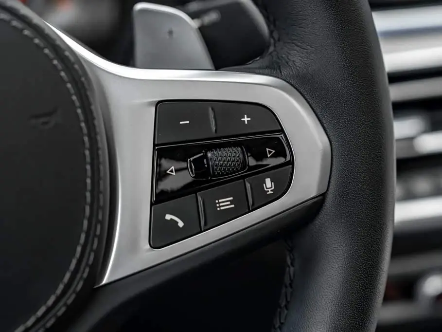 BMW X6 2021 — Фото 10/20