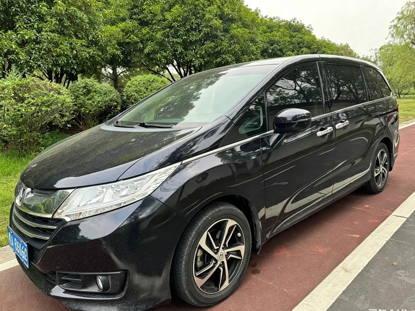 Honda Odyssey 2018 — Фото 1/14