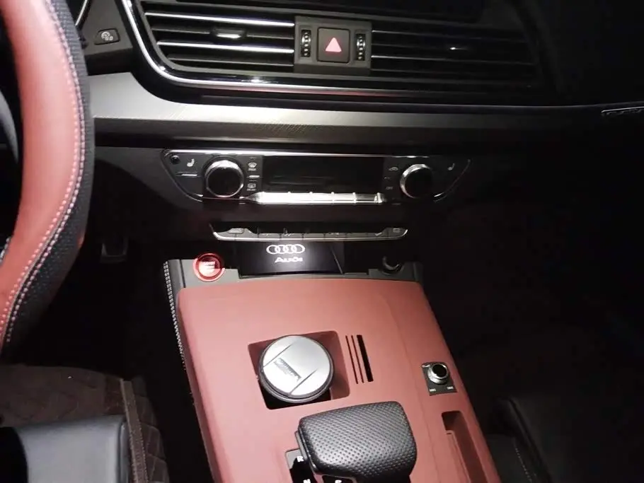 Audi Q5L 2024 — Photo 16/16