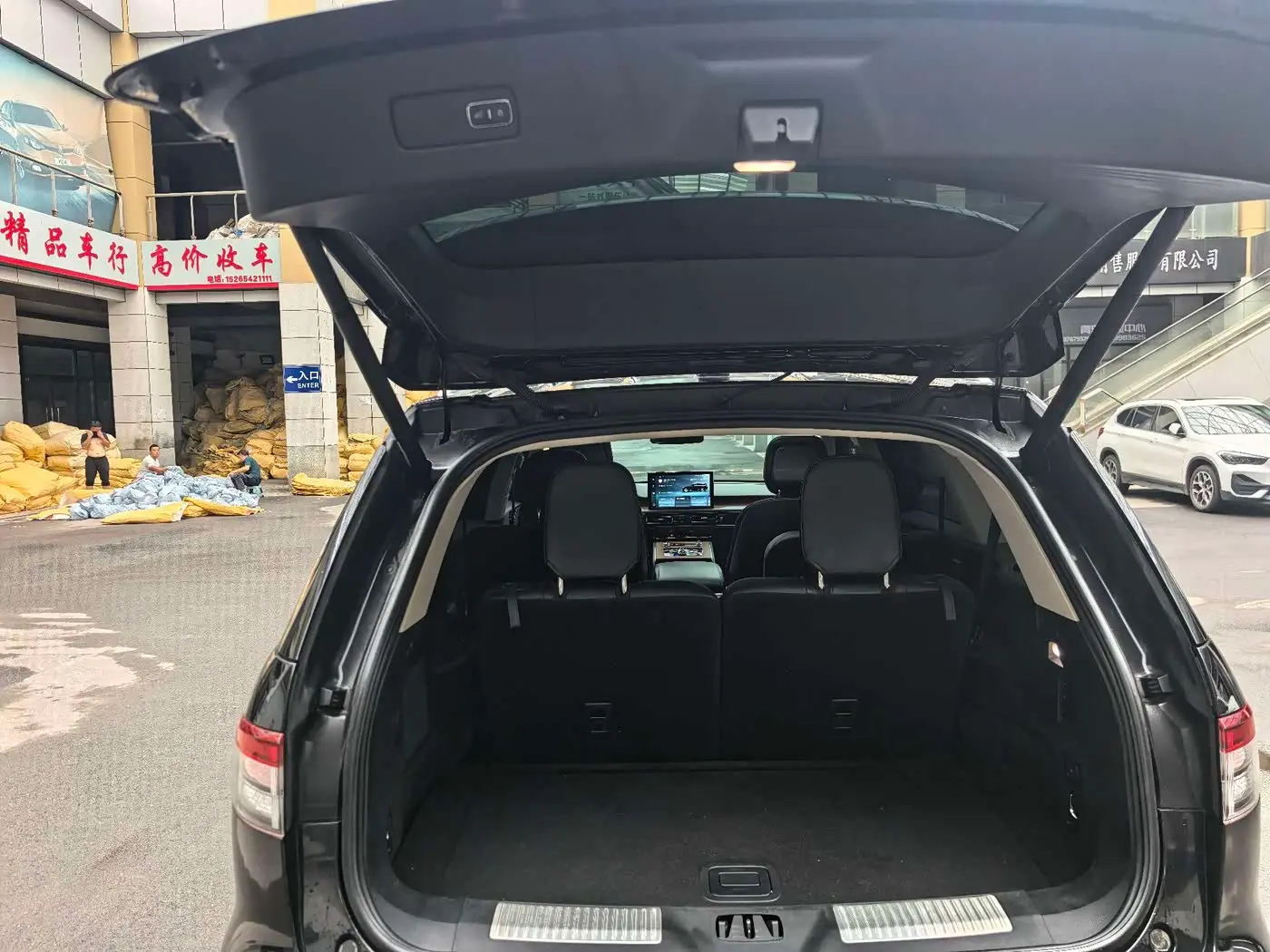 Lincoln Aviator 2020 — Photo 14/14