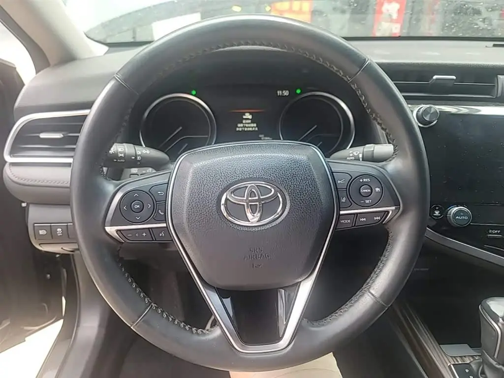 Toyota Camry 2020 — Фото 11/20
