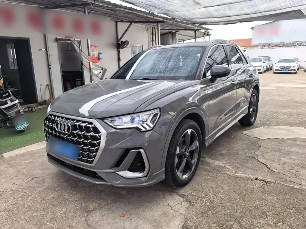 Audi Q3 2023 — Фото 1/20