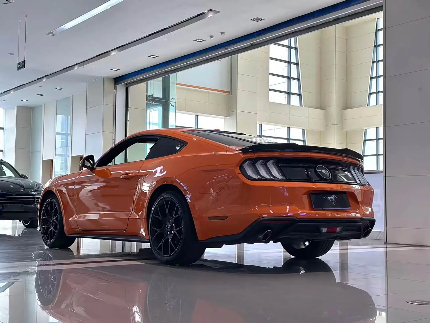 Ford Mustang 2020 — Photo 17/19