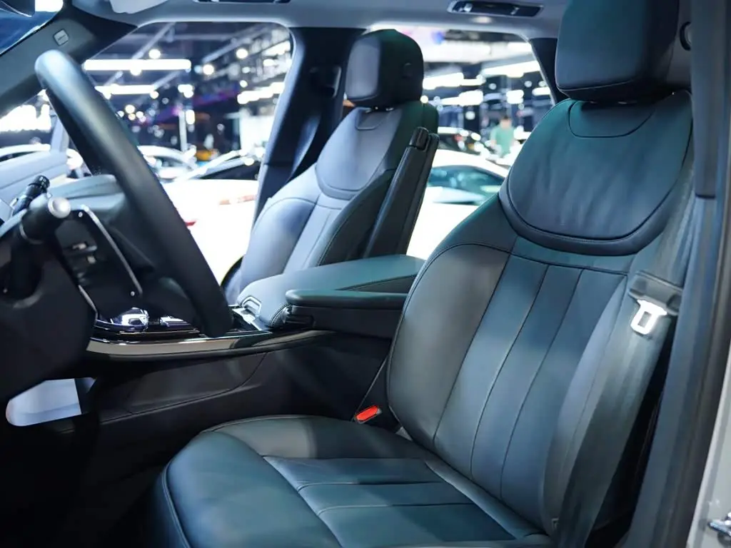 Land Rover Range Rover Sport 2025 — Photo 11/20