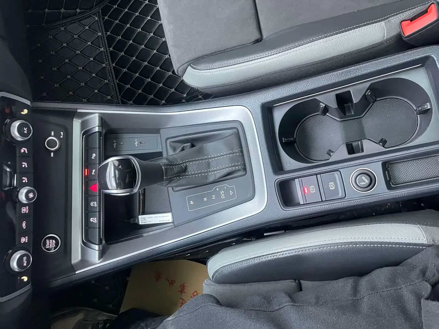 Audi Q3 2022 — Фото 17/20