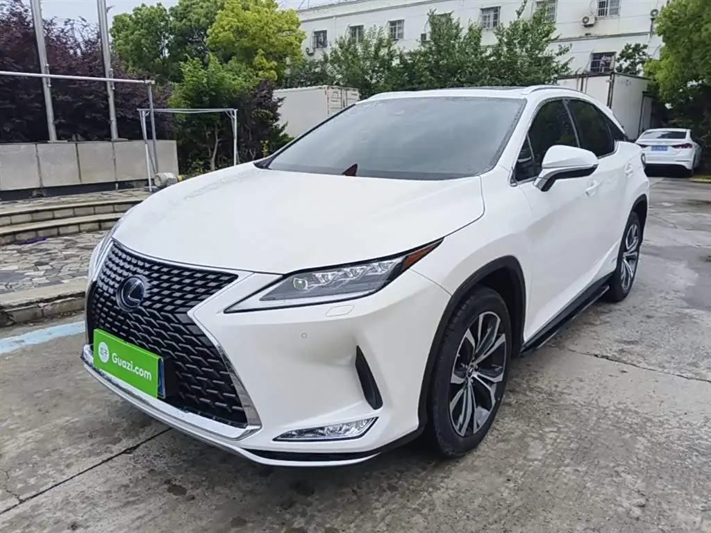 Lexus RX 2021 — Photo 2/20