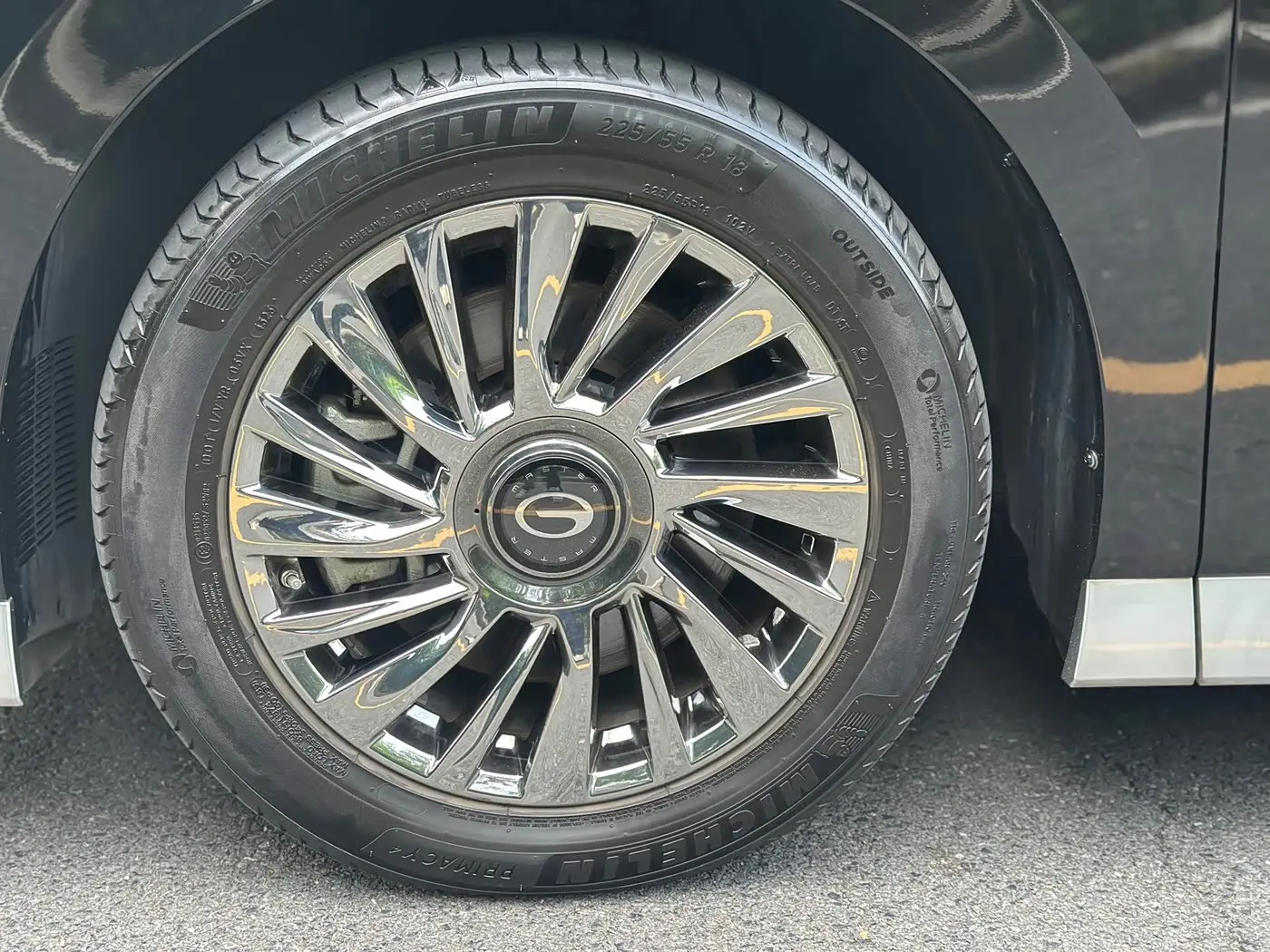 GAC Trumpchi Trumpchi M8 2024 — Photo 15/17