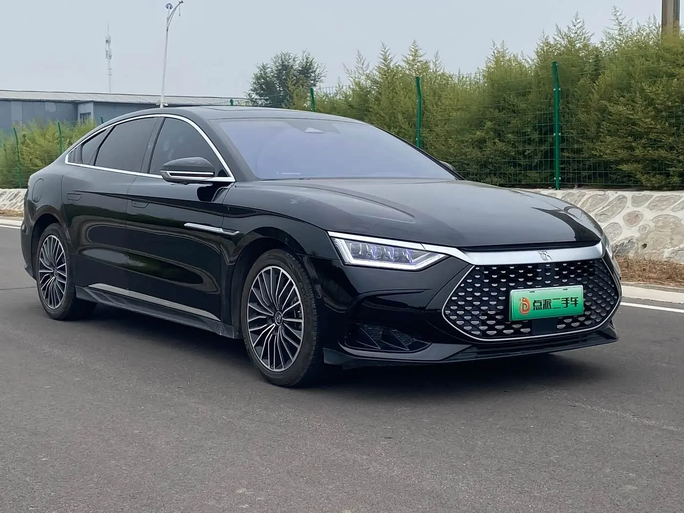 BYD Han 2023 — Photo 3/12