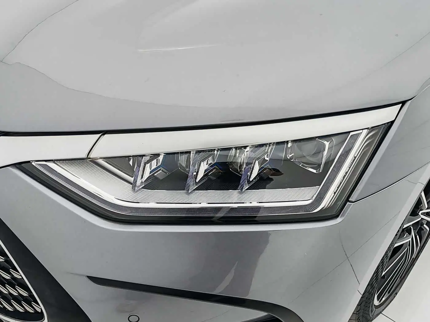 BYD Han 2022 — Şəkil 19/19