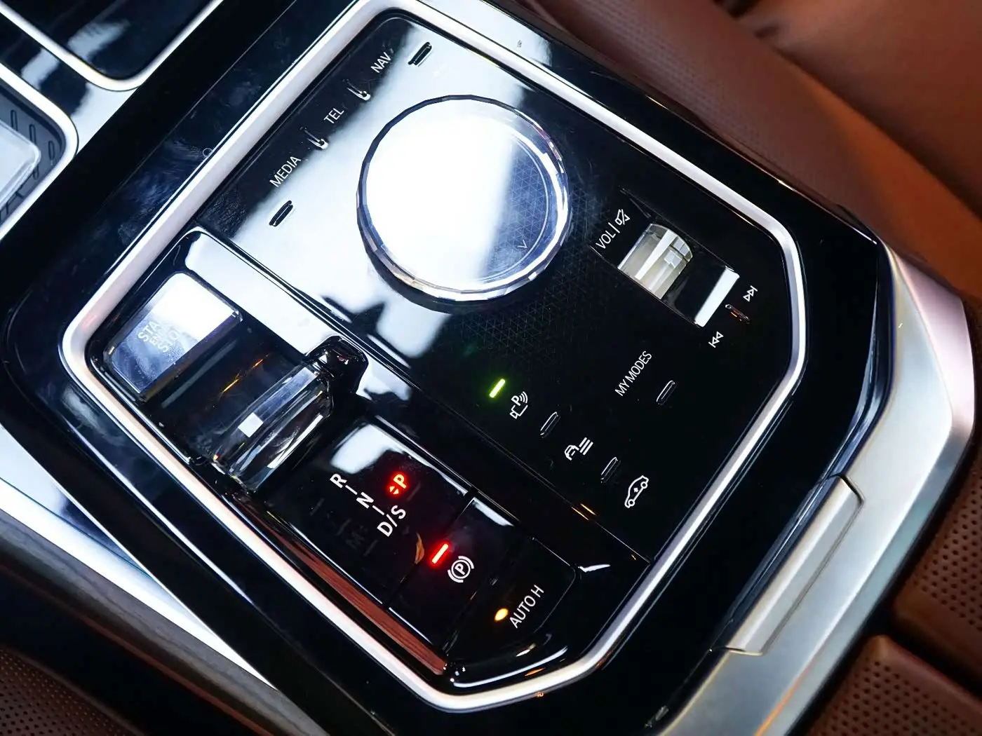 BMW 7 Series 2023 — Фото 7/20