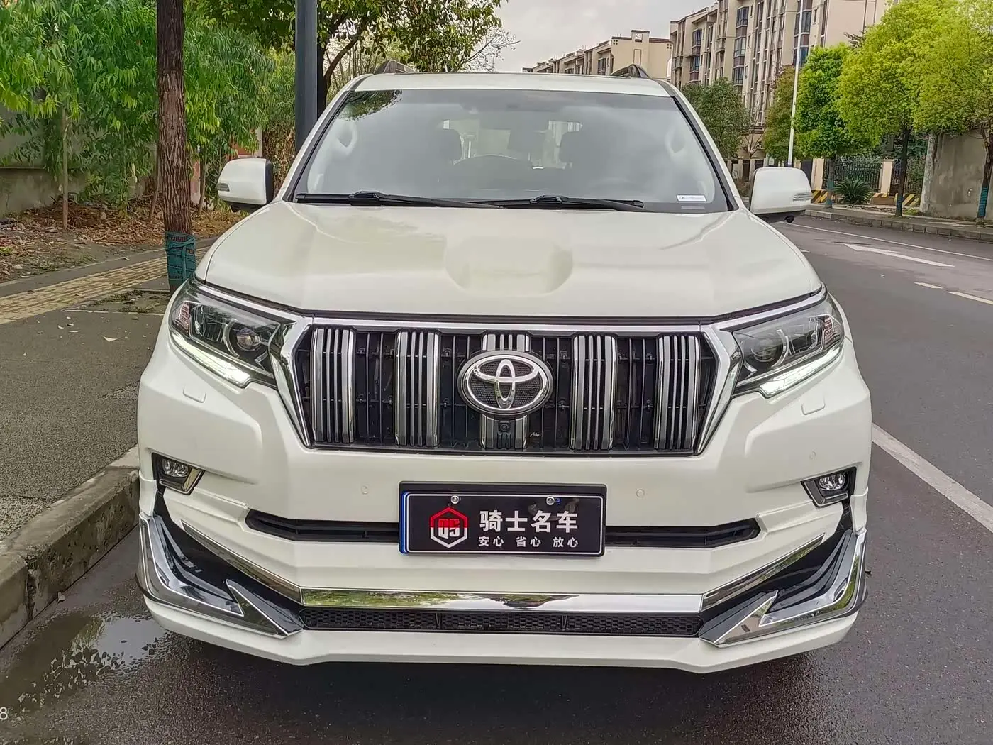 Toyota Prado 2020 — Photo 2/15
