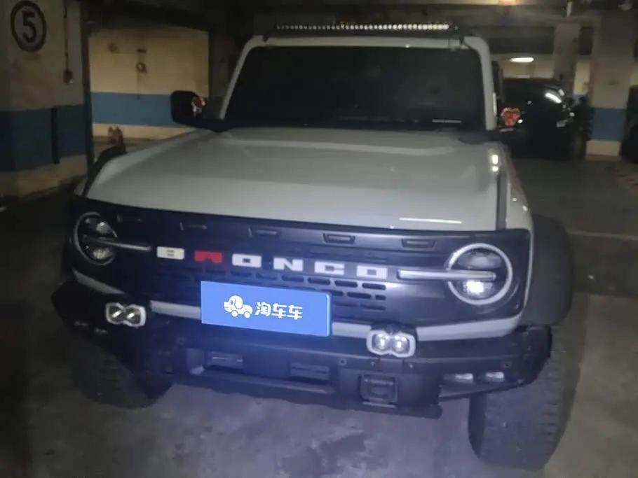 Ford Bronco 2024 — Photo 2/16