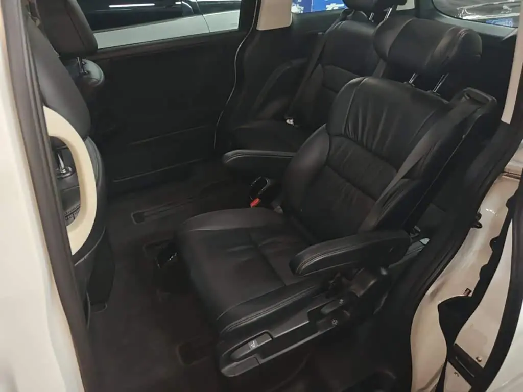 Honda Odyssey 2020 — Photo 16/19