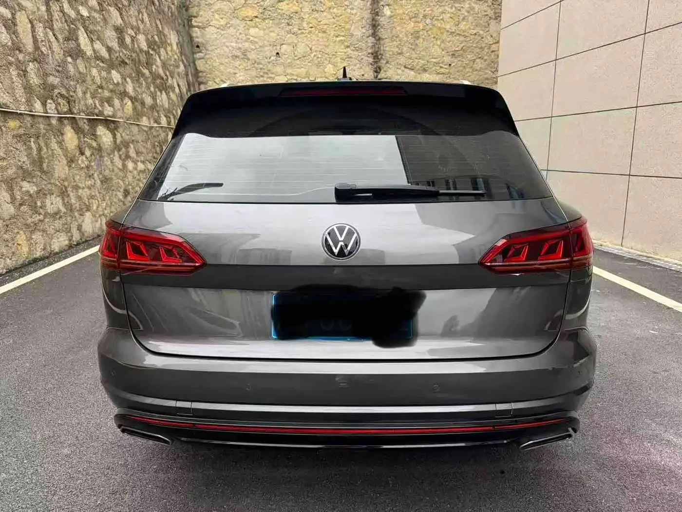Volkswagen Touareg 2021 — Photo 3/8