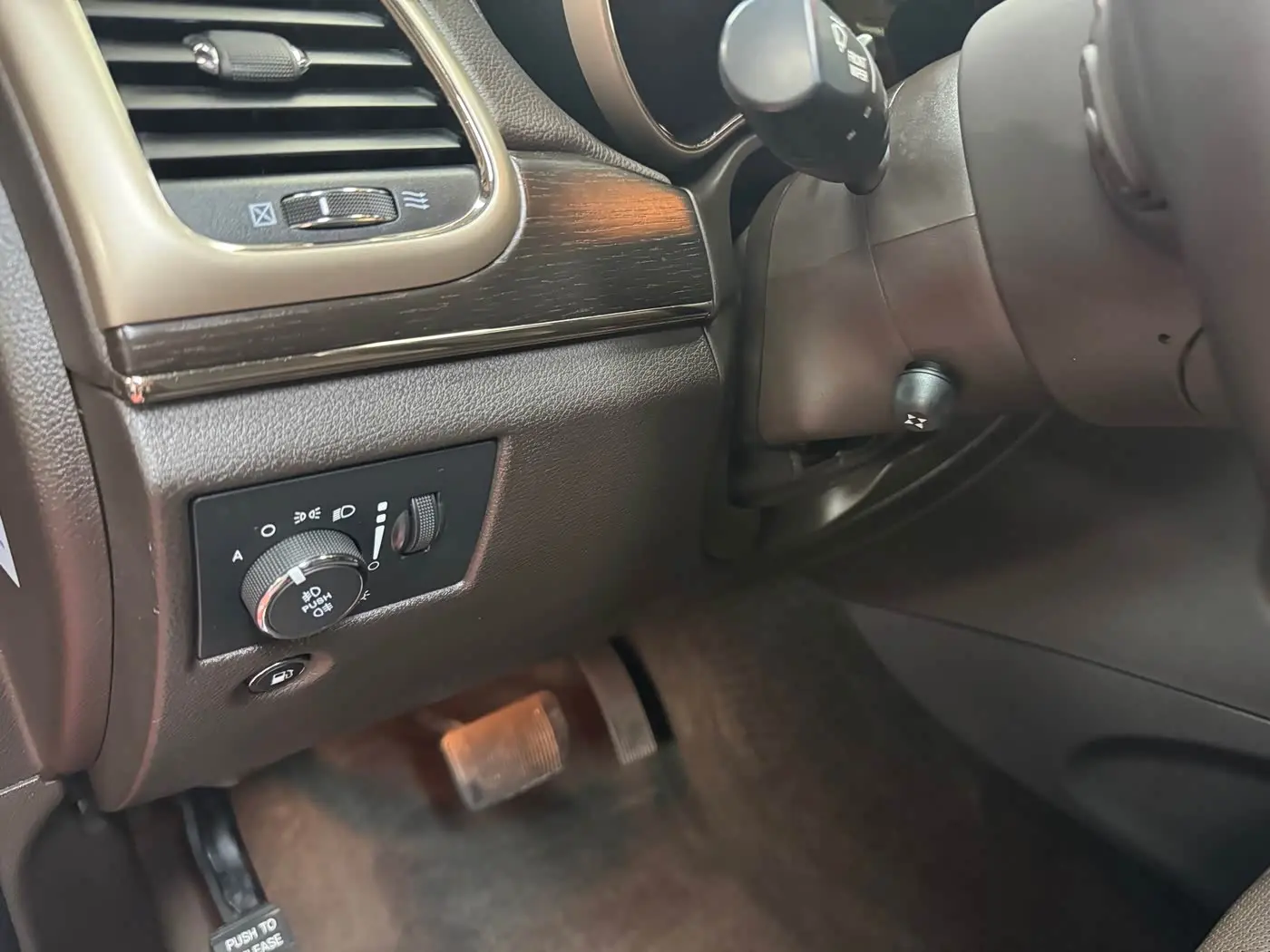 Jeep Grand Cherokee 2015 — Фото 15/20