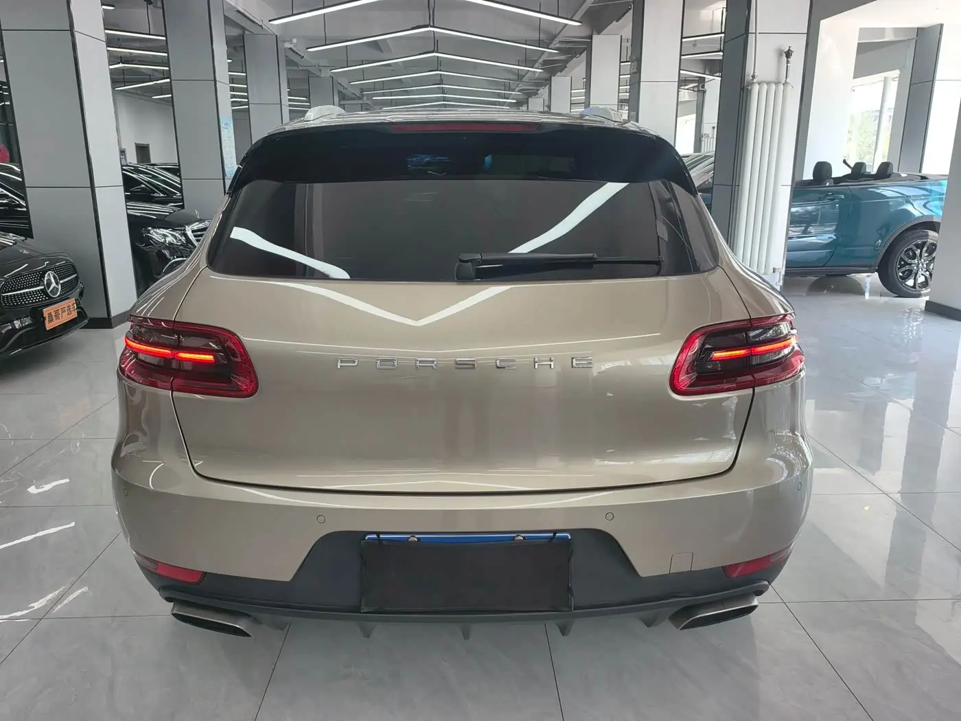 Porsche Macan 2018 — Photo 10/14