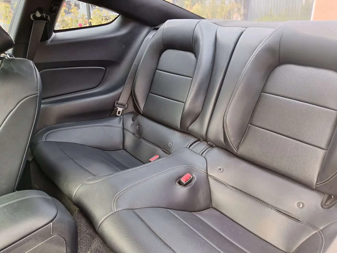 Ford Mustang 2017 — Photo 15/20