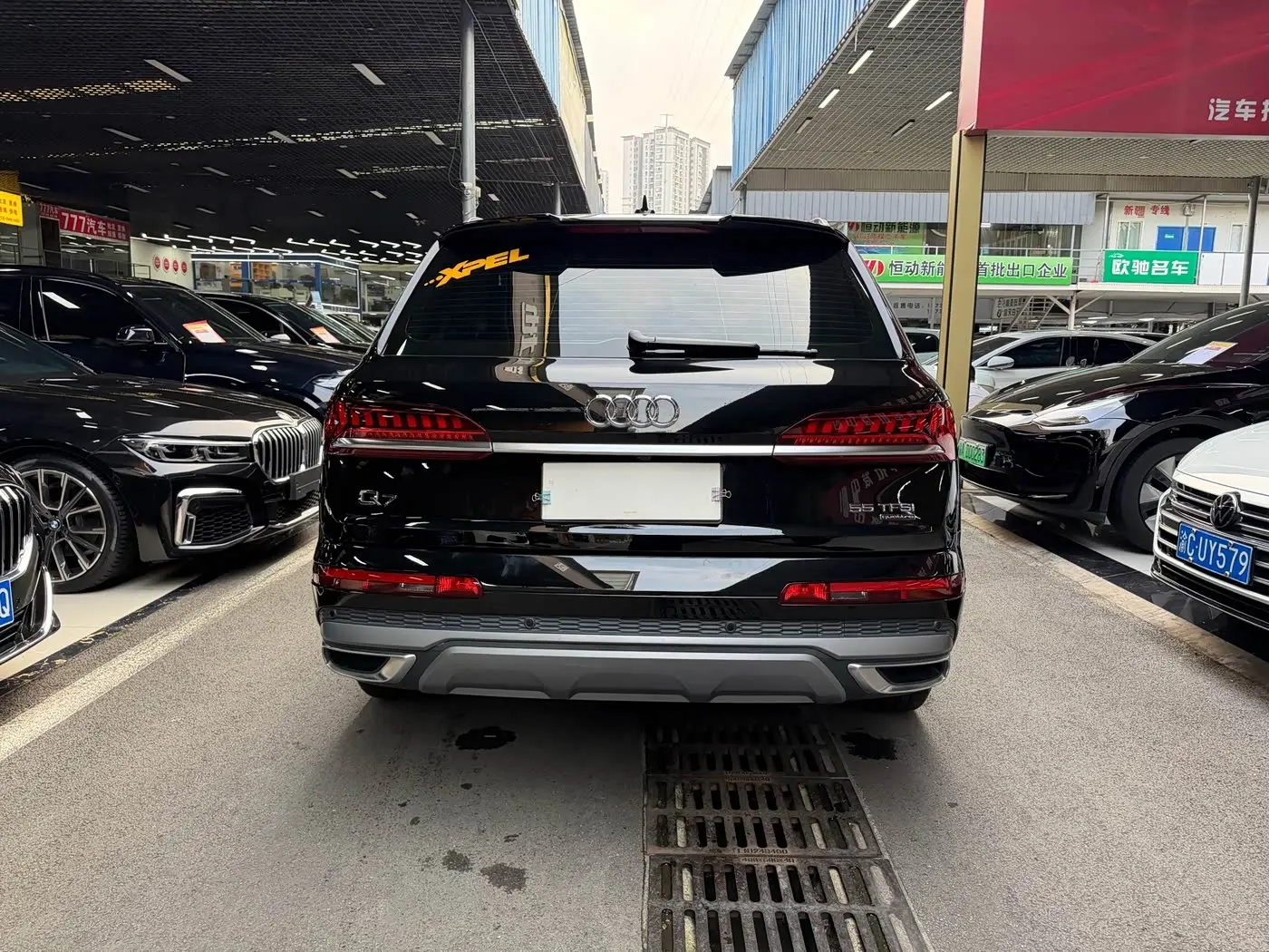 Audi Q7 2023 — Photo 6/20