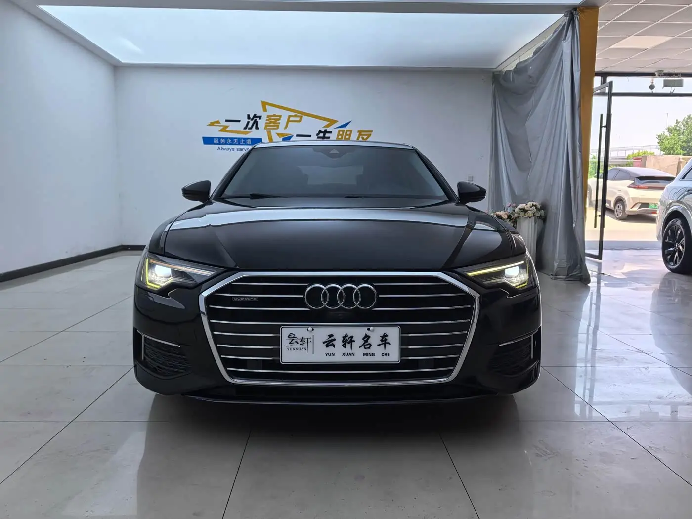 Audi A6L 2020 — Фото 2/19