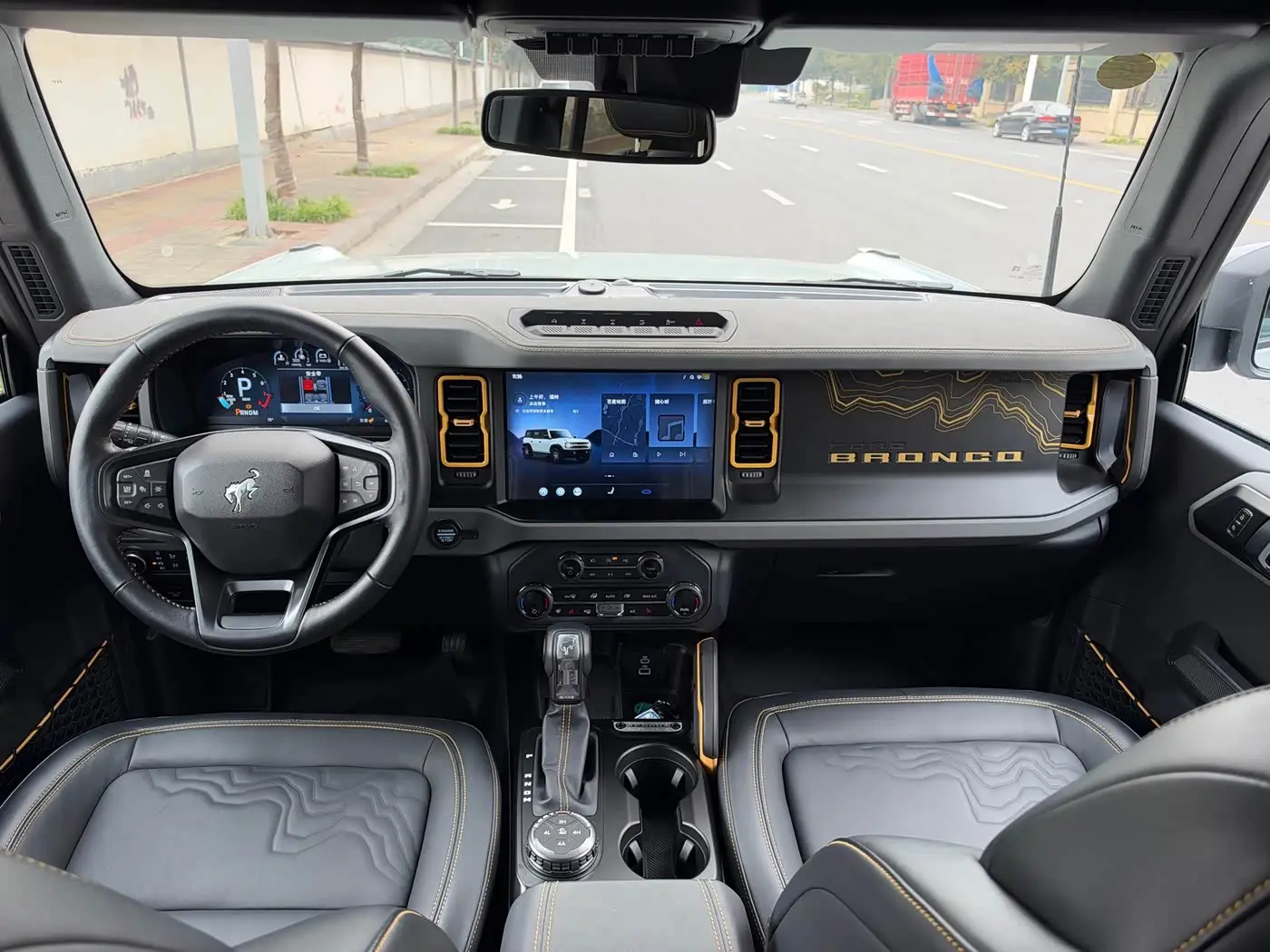Ford Bronco 2025 — Photo 14/17