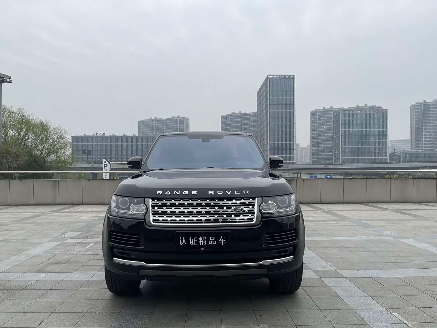 Land Rover Range Rover 2018 — Фото 2/9