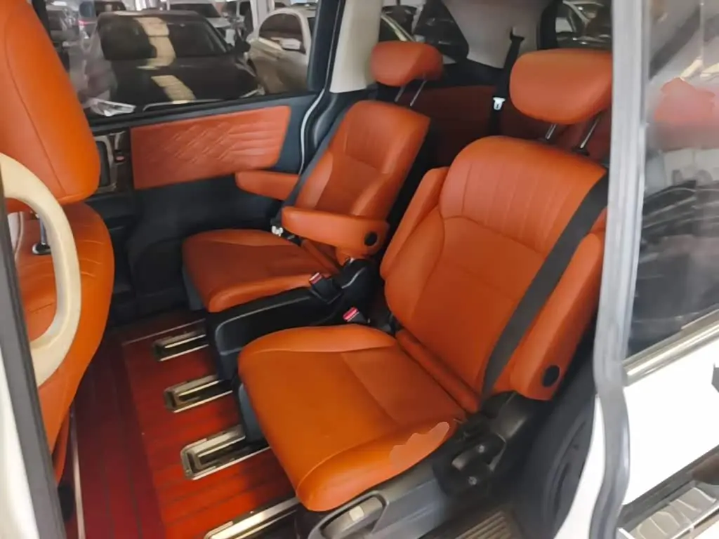 Honda Elysion 2019 — Photo 16/19