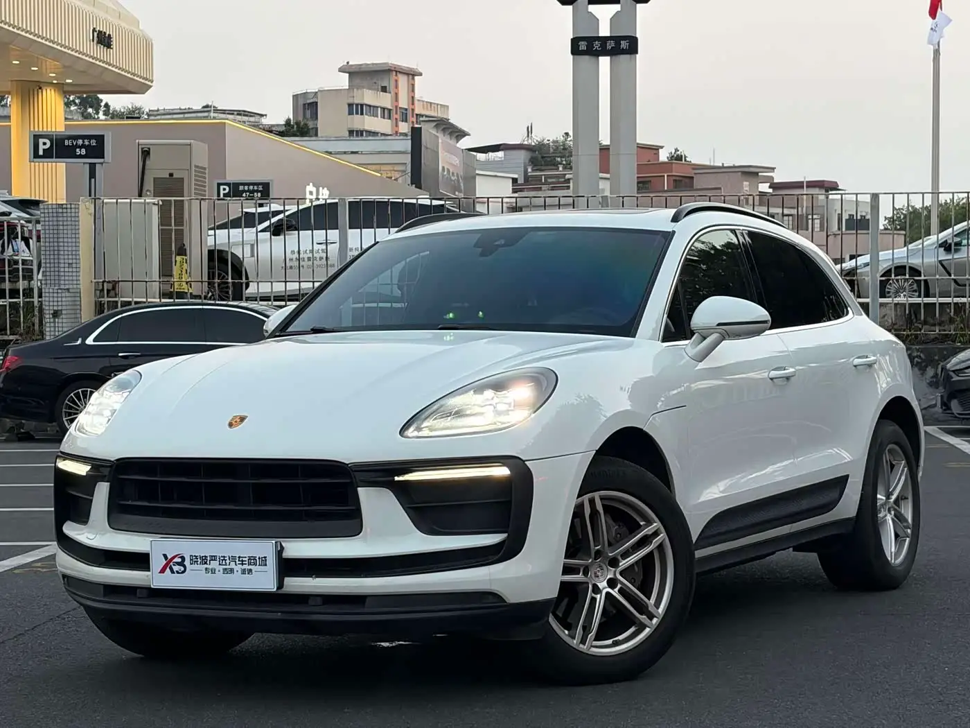 Porsche Macan, 2022