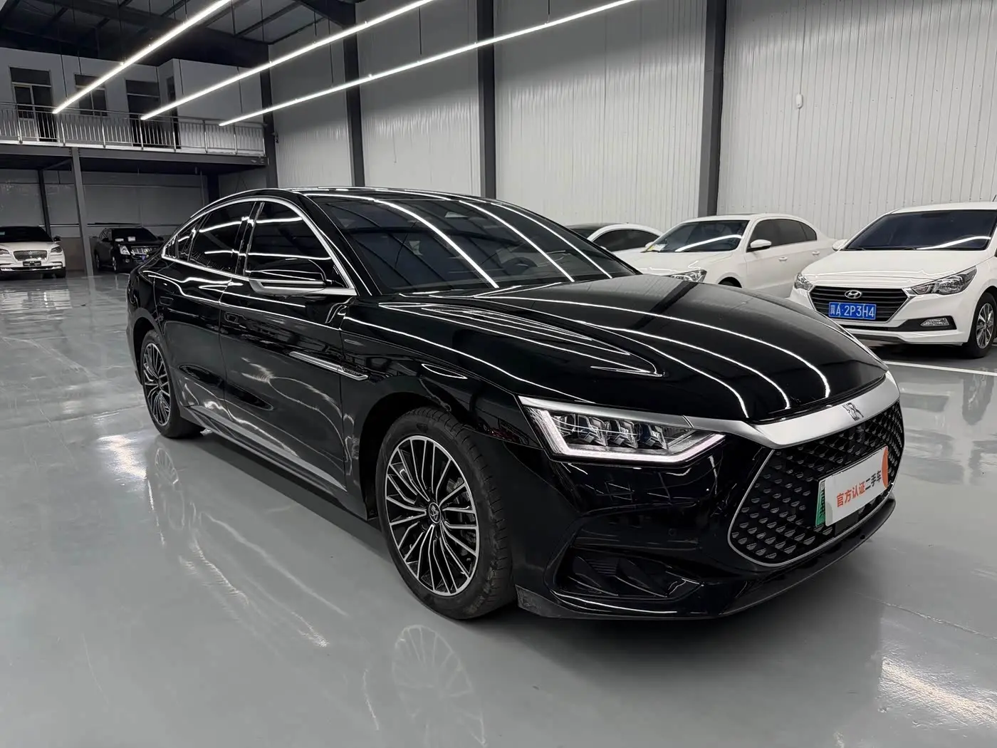 BYD Han 2023 — Şəkil 3/20