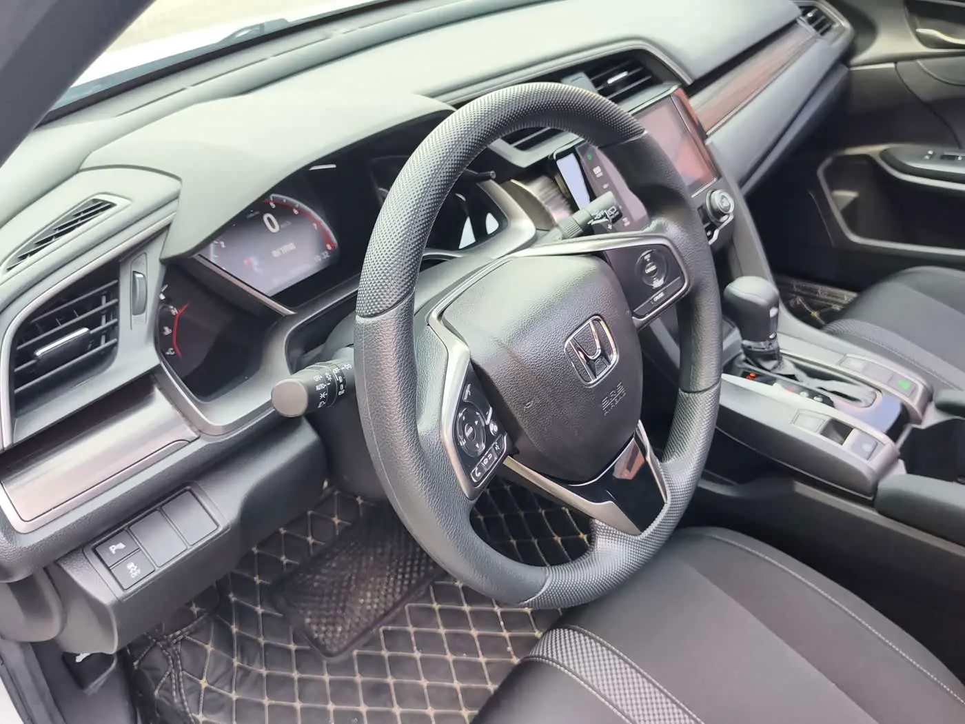 Honda Civic 2022 — Photo 15/20