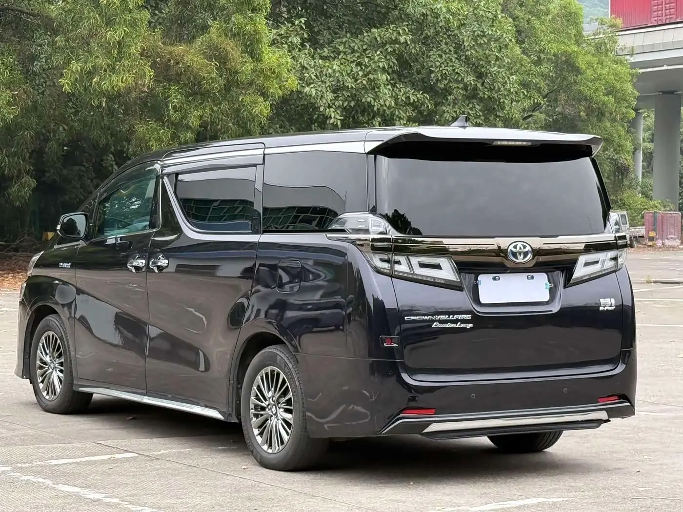 Toyota Vellfire 2023 — Photo 20/20